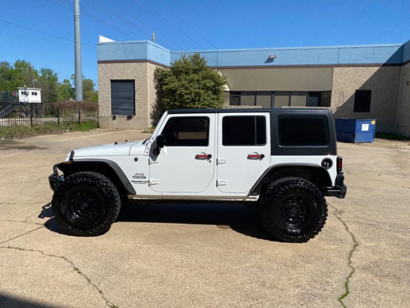 Jeep Wrangler Unlimited 2013 price $15,990