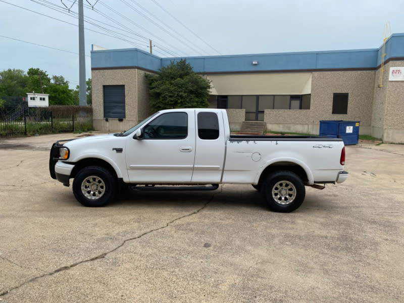 Ford F-150 1999 price $4,990