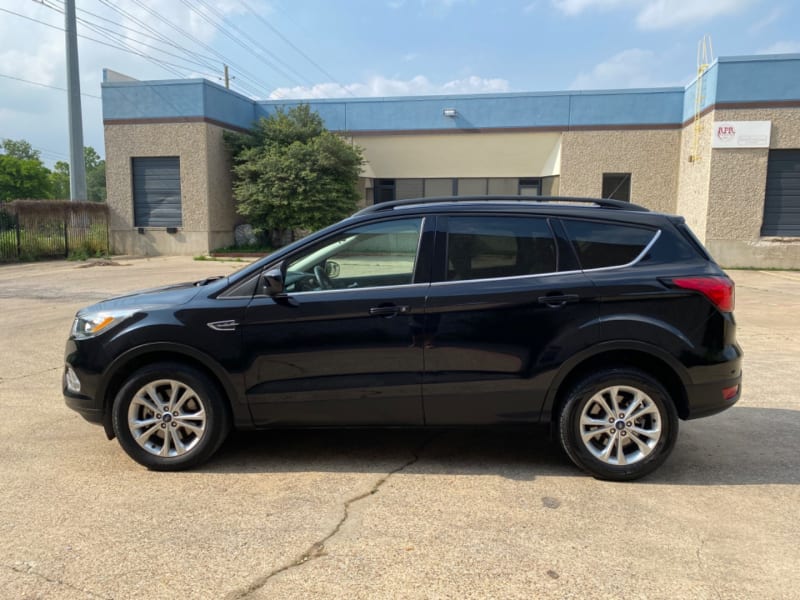 Ford Escape 2019 price $14,990