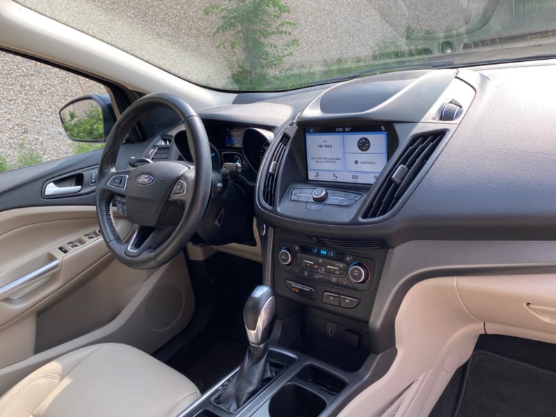 Ford Escape 2019 price $14,990