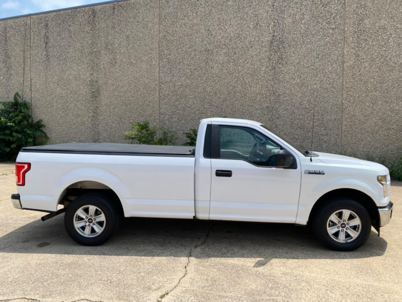 Ford F-150 2017 price $10,990