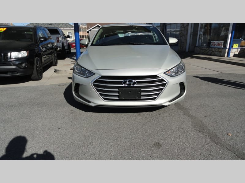 Hyundai Elantra 2017 price $8,950