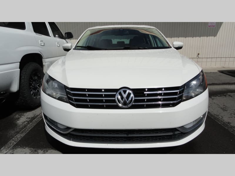 Volkswagen Passat 2015 price $9,450