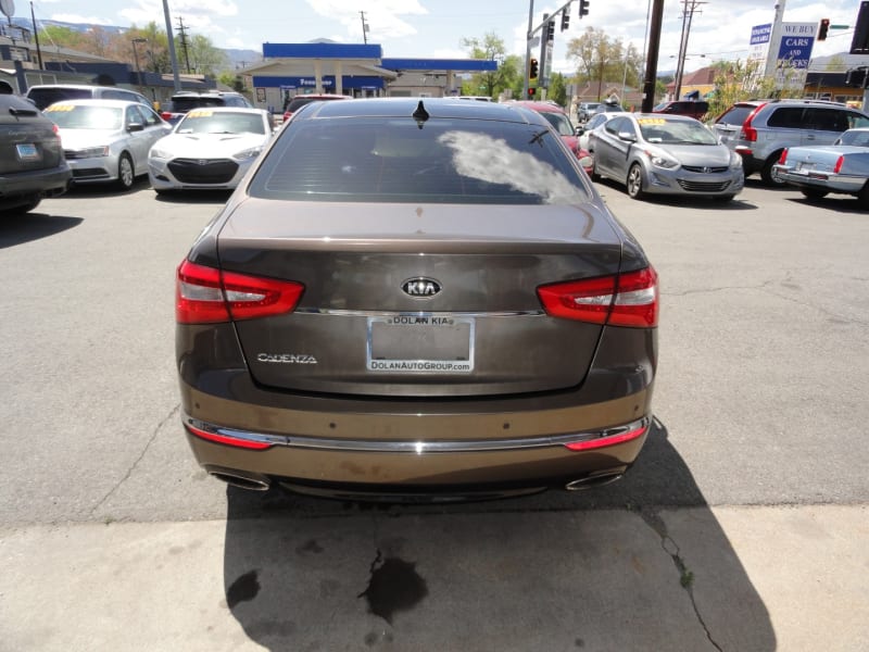 Kia Cadenza 2015 price $8,950