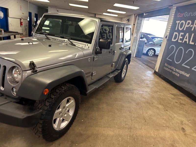 JEEP WRANGLER UNLIMI 2015 price $15,999