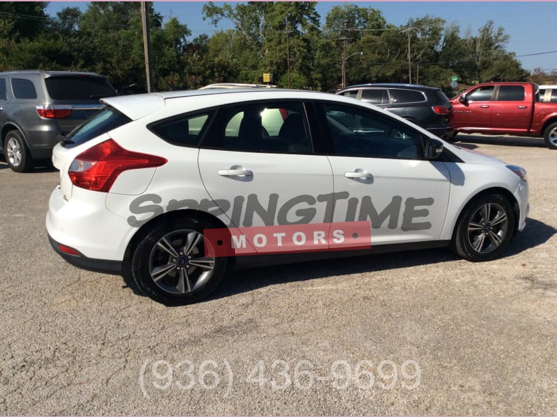 Ford Focus 2014 price 1800down