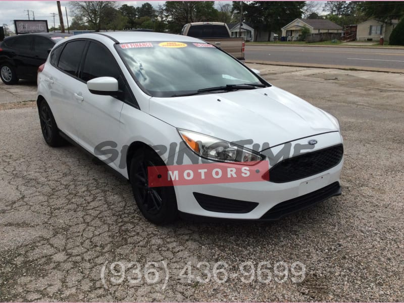 Ford Focus 2018 price 2200down