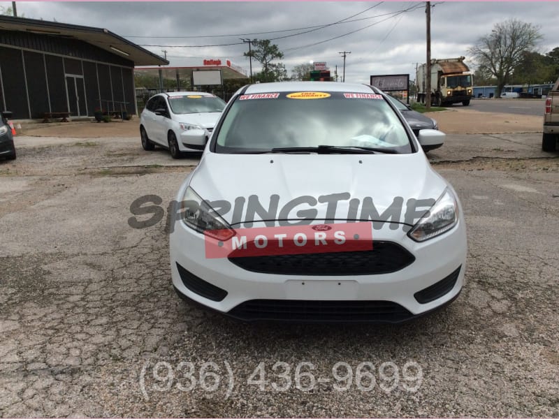 Ford Focus 2018 price 2200down