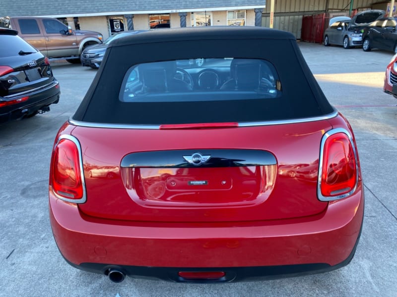 Mini Cooper Convertible 2016 price $14,990