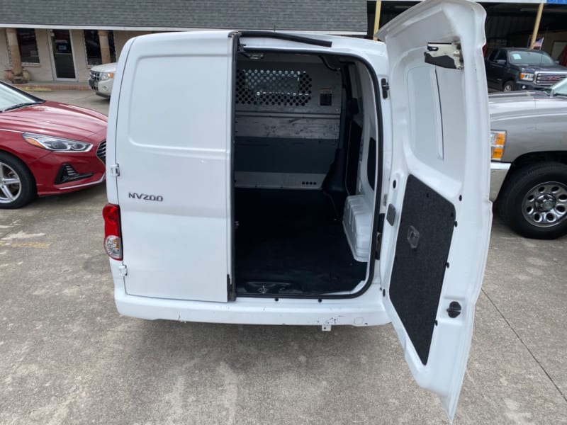 Nissan NV200 Compact Cargo 2017 price $12,600