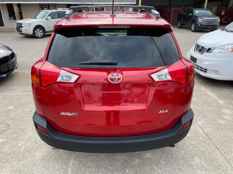 Toyota RAV4 2013 price $11,400