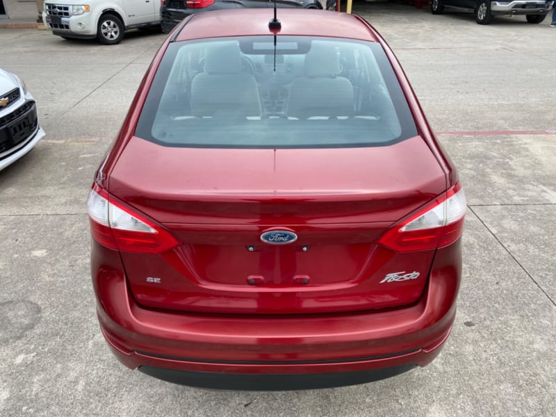 Ford Fiesta 2014 price $5,800