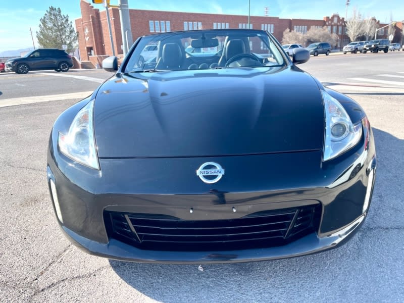 Nissan 370Z Convertible 2013 price $18,995