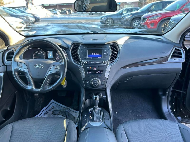 Hyundai Santa Fe Sport 2018 price $17,995