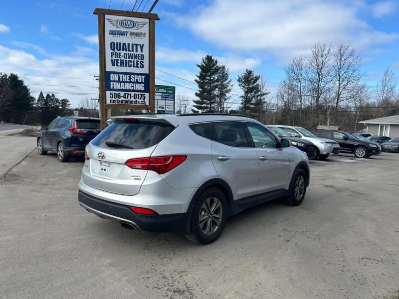 Hyundai Santa Fe Sport 2016 price $15,995