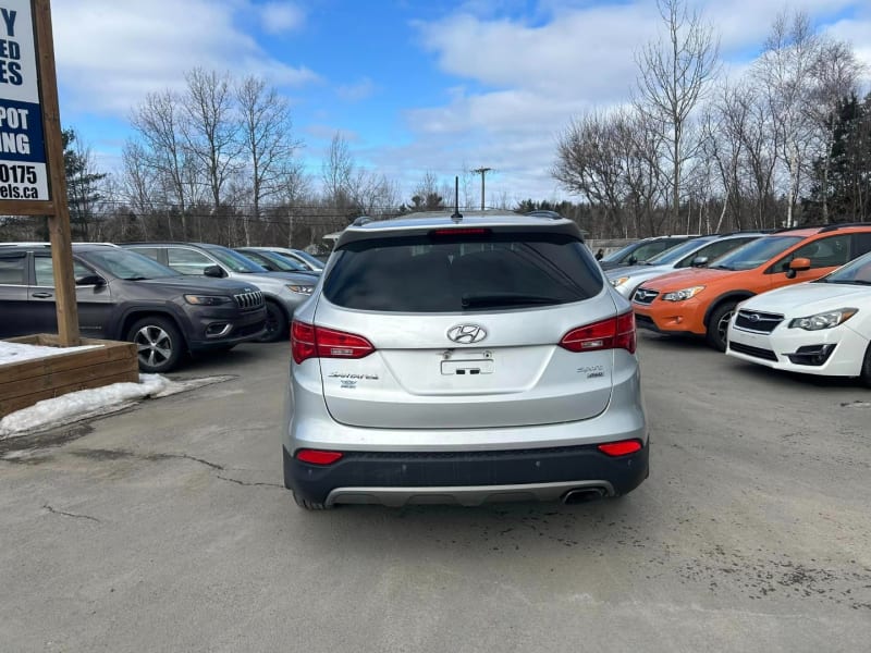 Hyundai Santa Fe Sport 2016 price $15,995