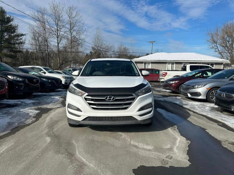 Hyundai Tucson 2017 price $17,995