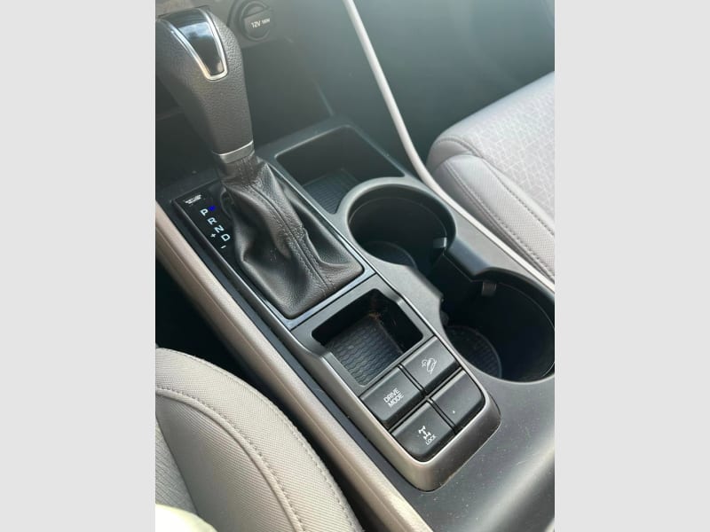 Hyundai Tucson 2017 price $17,995