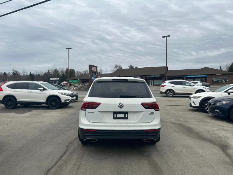 Volkswagen Tiguan 2018 price $19,995