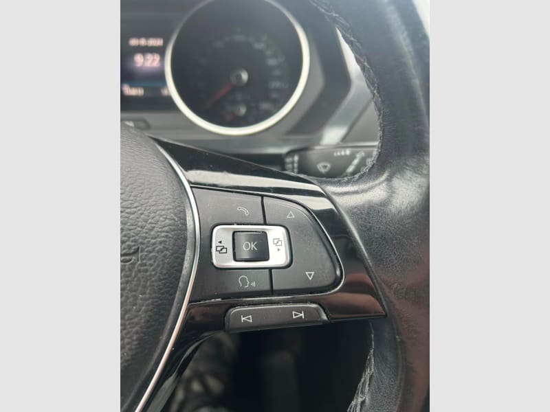 Volkswagen Tiguan 2018 price $19,995