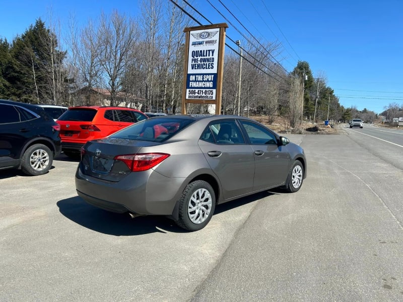 Toyota Corolla 2019 price $18,995