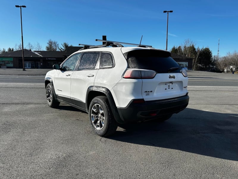 Jeep Cherokee 2019 price $19,995