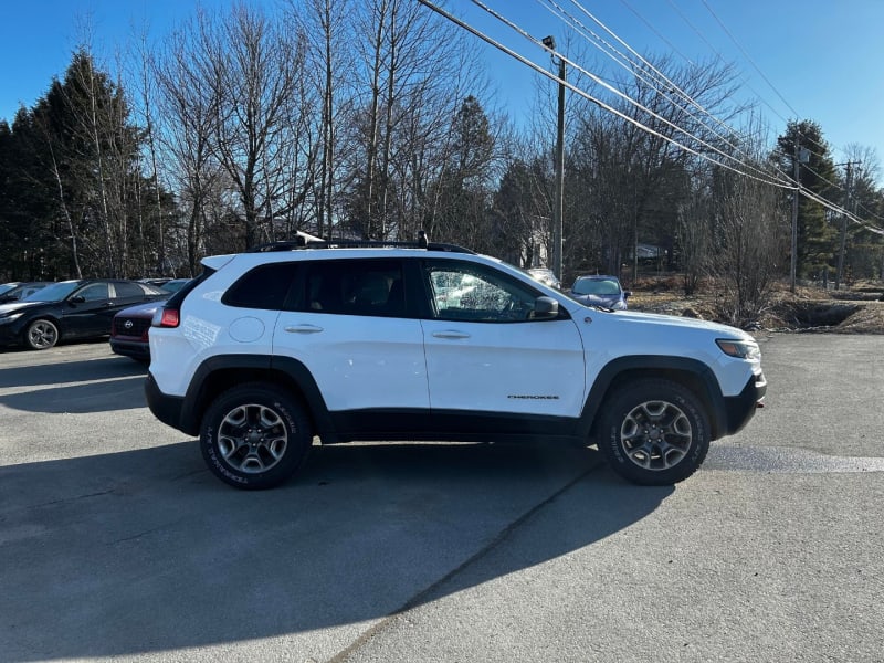 Jeep Cherokee 2019 price $19,995
