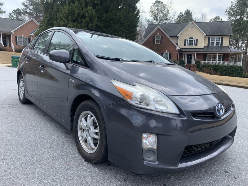 Toyota Prius 2011 price $9,500