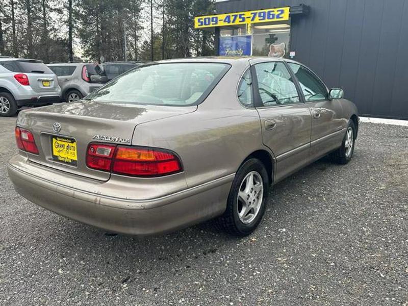 Toyota Avalon 1998 price $3,199