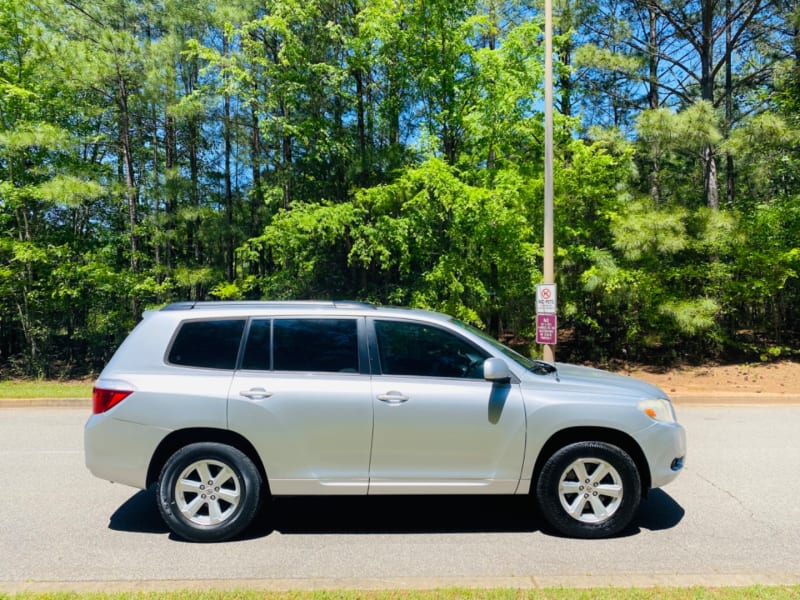 Toyota Highlander 2008 price $9,999