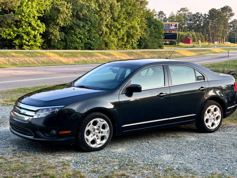 Ford Fusion 2010 price $4,550