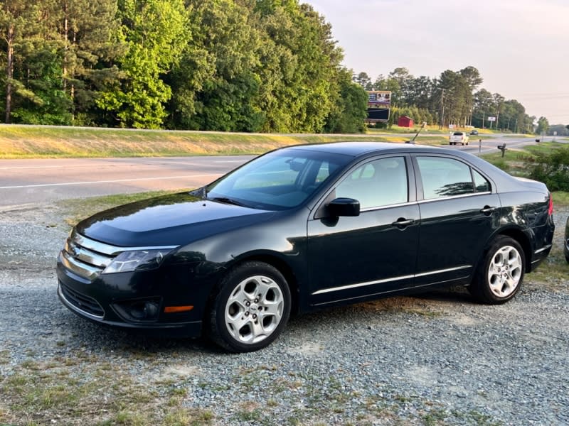 Ford Fusion 2010 price $4,550