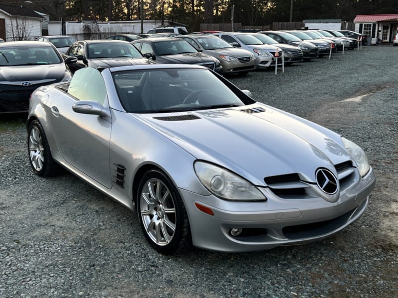 Mercedes-Benz SLK-Class 2005 price $8,900