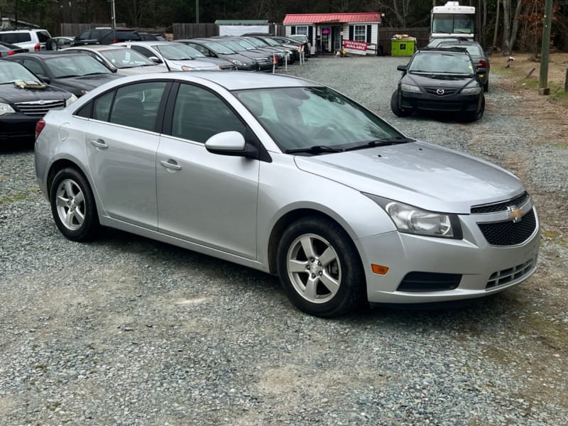 Chevrolet Cruze 2013 price $6,999