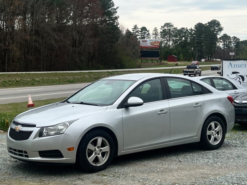 Chevrolet Cruze 2013 price $6,999