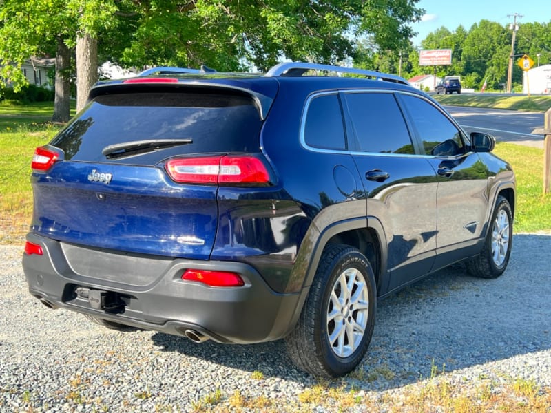 Jeep Cherokee 2014 price $10,995