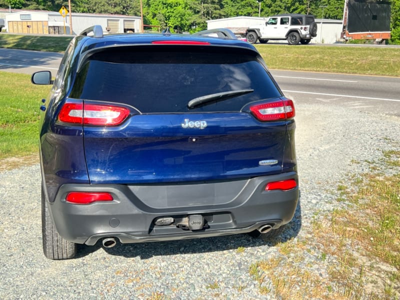 Jeep Cherokee 2014 price $10,995