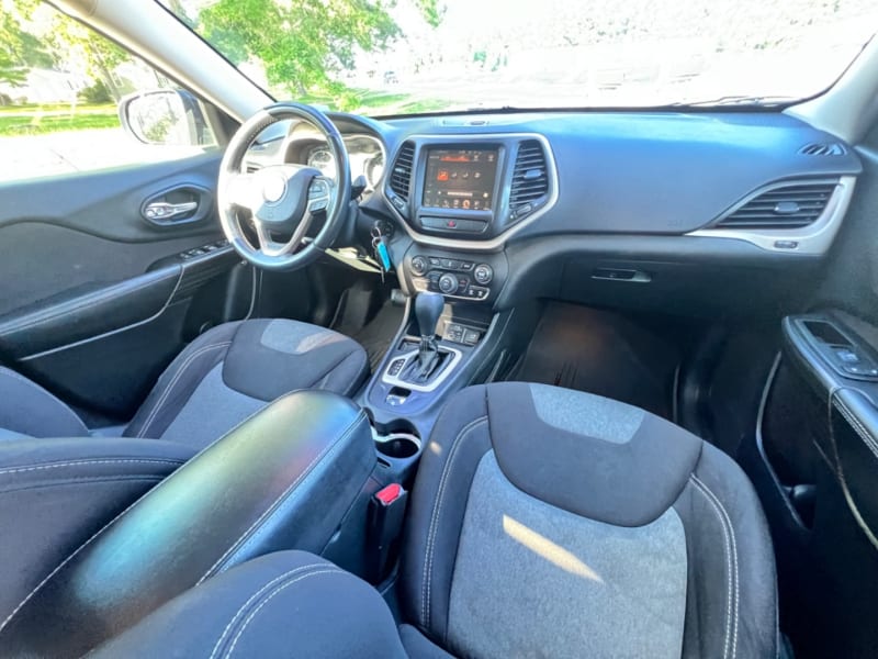 Jeep Cherokee 2014 price $10,995