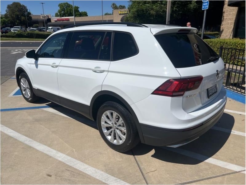 Volkswagen Tiguan 2018 price $14,995