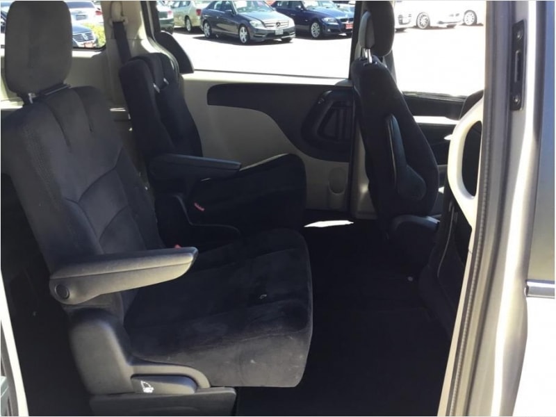 Dodge Grand Caravan Passenger 2015 price $10,995