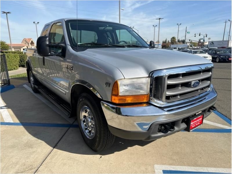 Ford F250 Super Duty Super Cab 2001 price $12,995