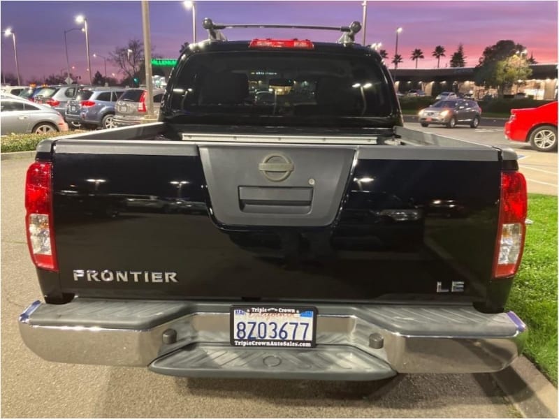 Nissan Frontier Crew Cab 2010 price $14,995