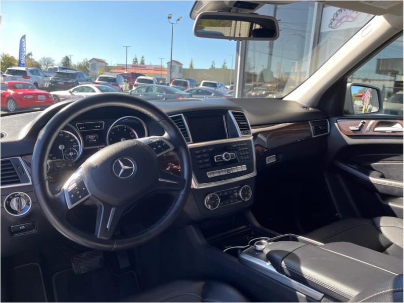 Mercedes-Benz M-Class 2013 price $11,995