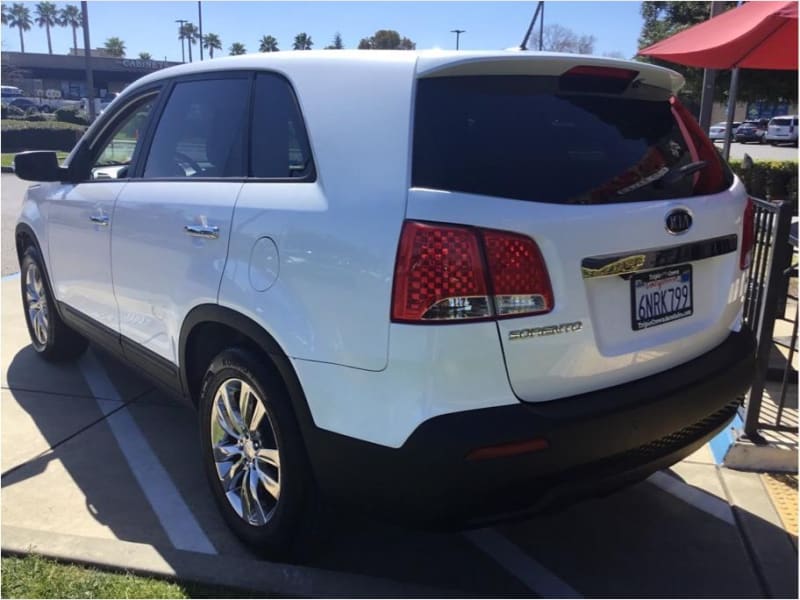 Kia Sorento 2011 price $8,995