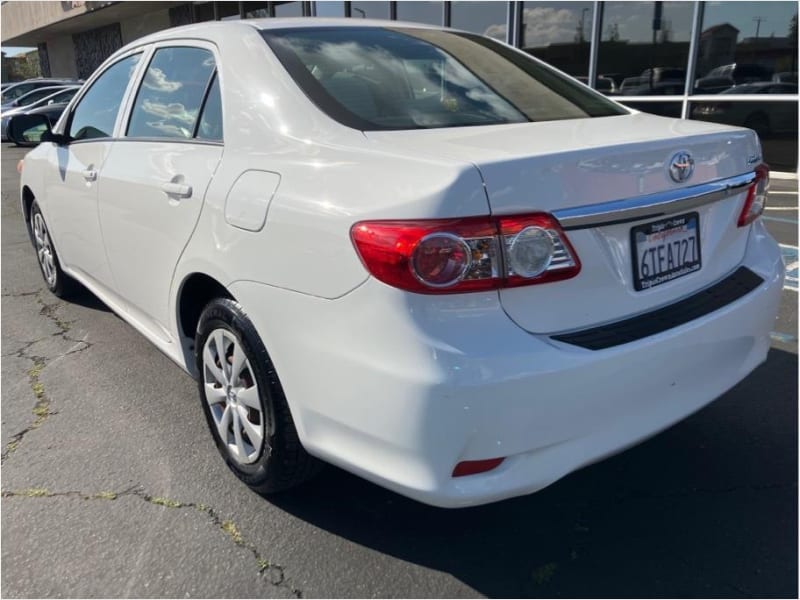 Toyota Corolla 2011 price $11,995