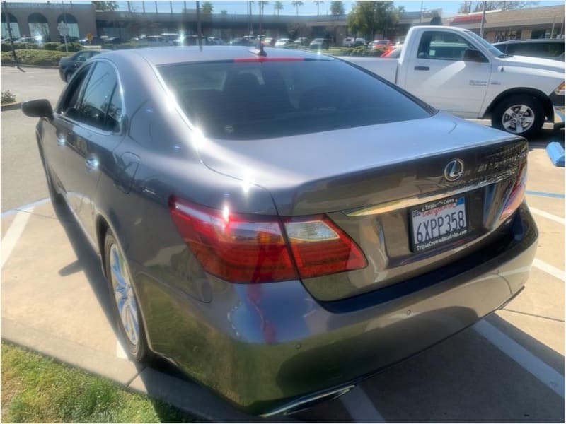 Lexus LS 2012 price $18,995