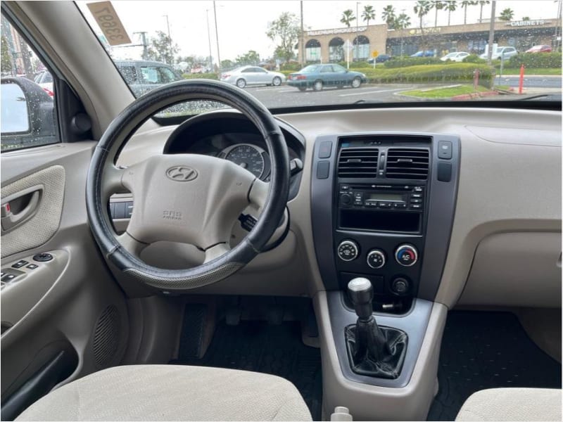 Hyundai Tucson 2005 price $5,995