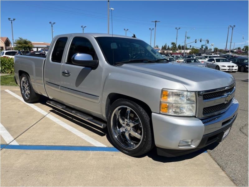 Chevrolet Silverado 1500 Extended Cab 2011 price $14,995