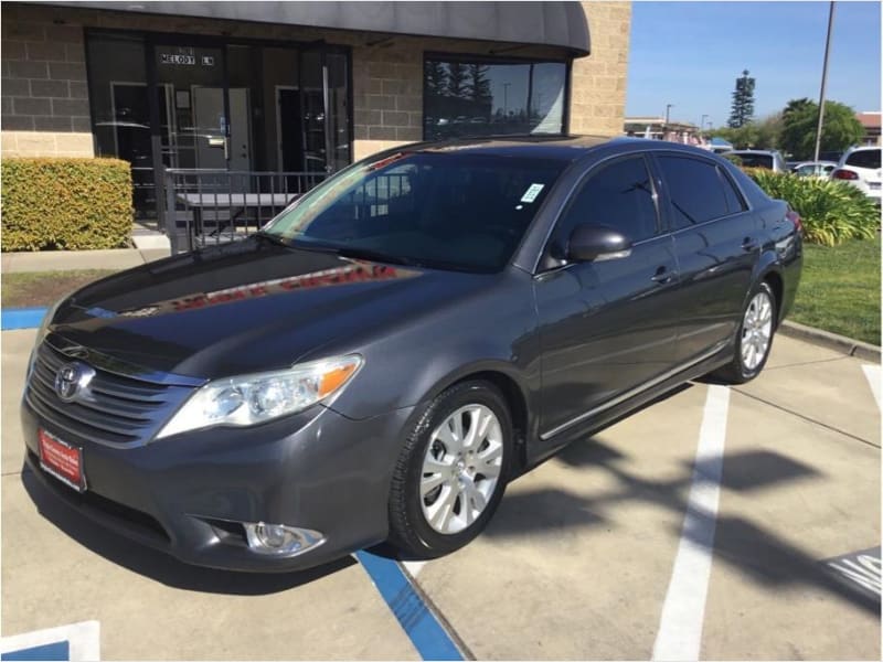 Toyota Avalon 2012 price $13,995