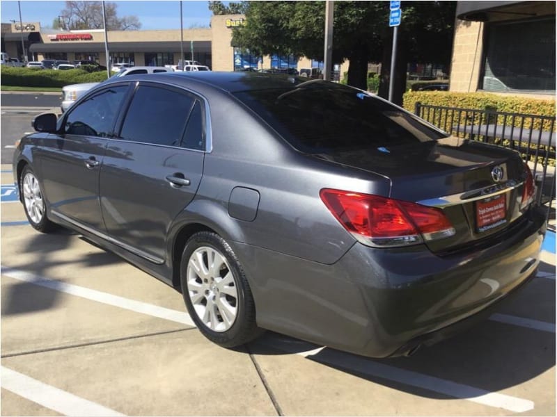 Toyota Avalon 2012 price $13,995